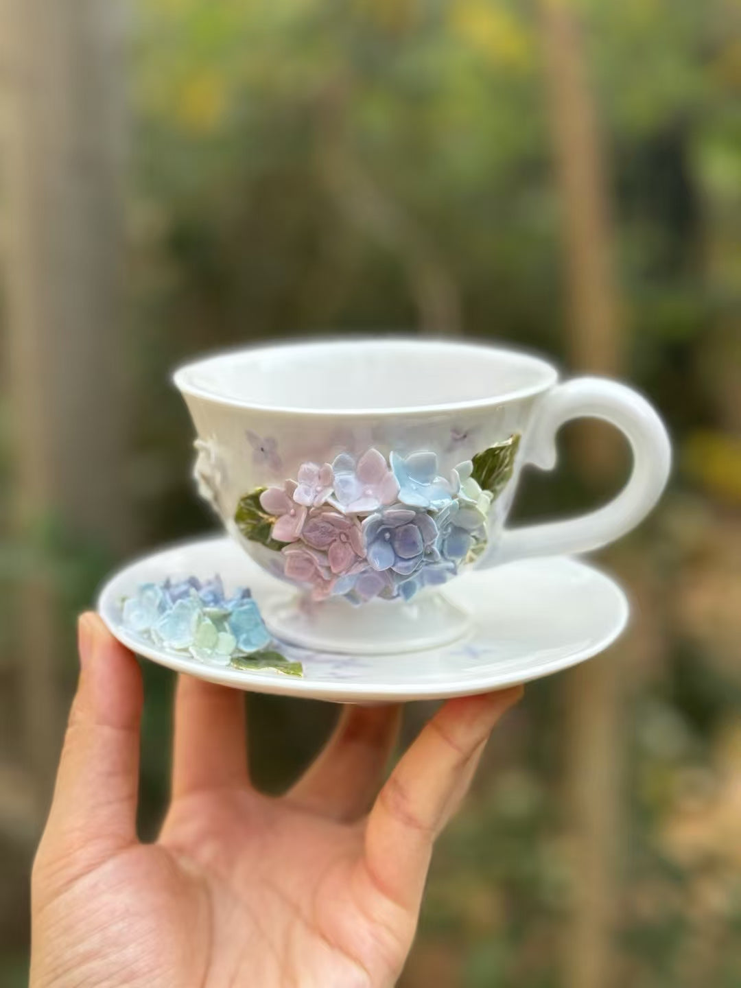 Hydrangea Hand-Painted Tea Cup Set